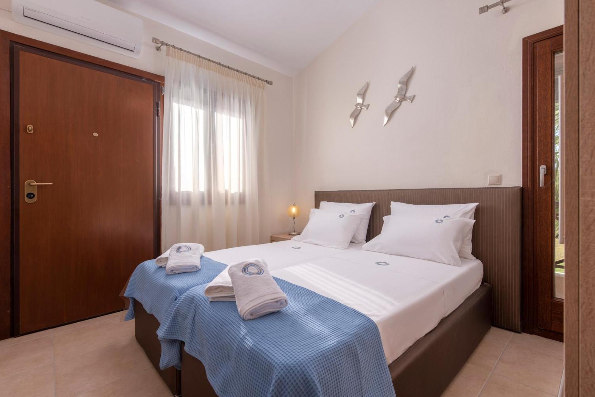 Terra D'Oro Villas Ierissos Ruang foto